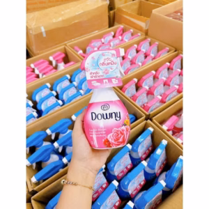 Xịt Vải Downy Khử Mùi Và Chống Khuẩn 99.9% Chai 370Ml - Gdn