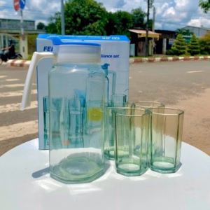Bộ Bình Đựng Nước Thủy Tinh Kèm 4 Ly Hình Trụ Lục Giác - Su