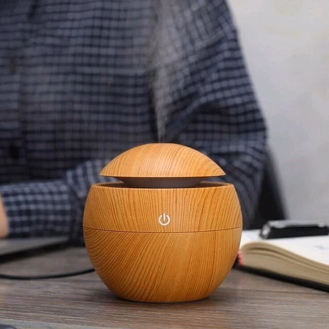 Máy Xông Tinh Dầu Phun Sương