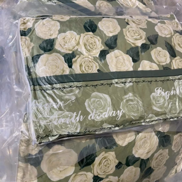 Bộ 2 Gối Hoa Hồng Xanh Cao Cấp - Ảnh 2