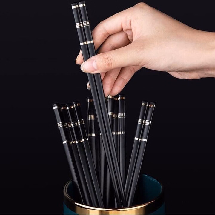 Vỉ 10 Đôi Đũa Phíp Chống Ẩm Mốc, Trơn Trượt