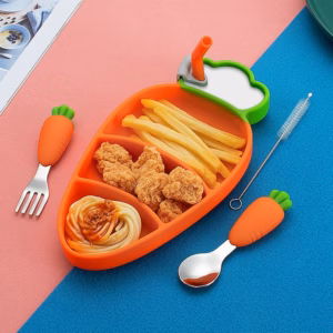 Khay Ăn Dặm Cho Bé Silicon Carot Kèm Thìa Dĩa Và Ống Hút 55326 - Lady'S Passion