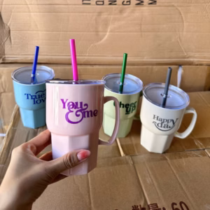 Ly Quai Ống Hút Nhiều Màu Ngẫu Nhiên - Gdn