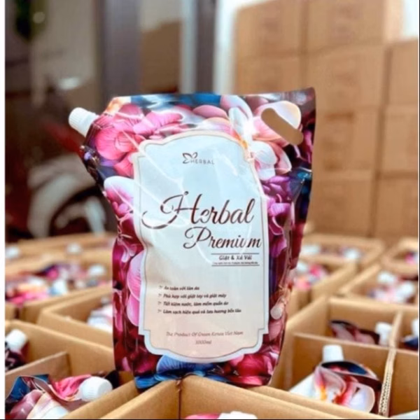 Nước Giặt Xả Herbal Pramium Hương Nước Hoa Pháp Siêu Sạch, Siêu Thơm An Toàn Với Trẻ Sơ Sinh 3 Lít- Ctb744 - Ảnh 3
