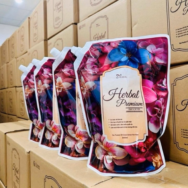 Nước Giặt Xả Herbal Pramium Hương Nước Hoa Pháp Siêu Sạch, Siêu Thơm An Toàn Với Trẻ Sơ Sinh 3 Lít- Ctb744 - Ảnh 13