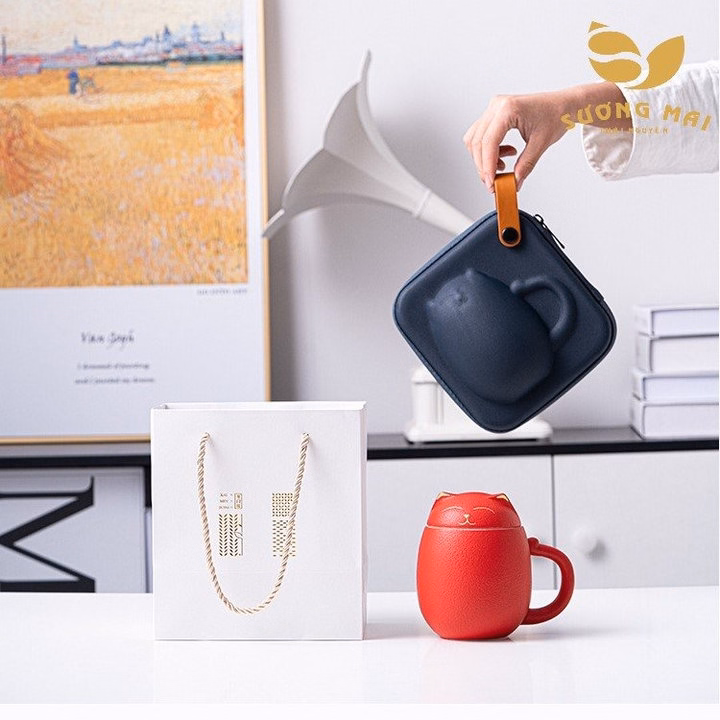 Cốc Uống Trà Hình Mèo Đỏ Thần Tài - Sương Mai - Ảnh 3