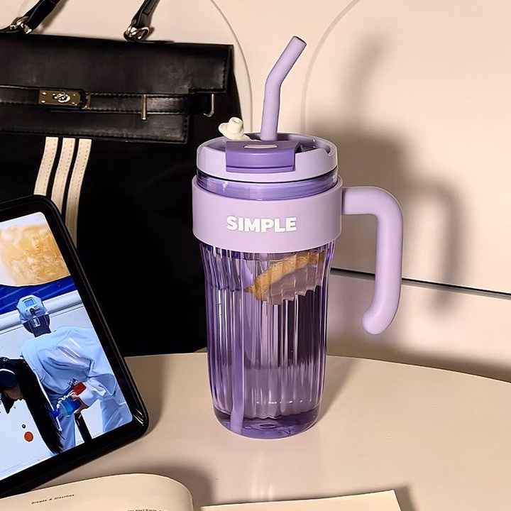 Bình Nước Simple Có Ống Hút Tay Cầm Dung Tích Lớn 920Ml - Su - Ảnh 4