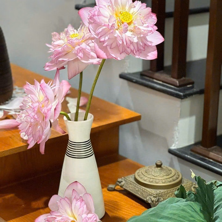 Lọ Hoa Vẽ Tay, Bình Hoa Gốm Sứ Bát Tràng Dáng Ly Decor Cắm Hoa Đều Đẹp -Chipxinhxk - Ảnh 3