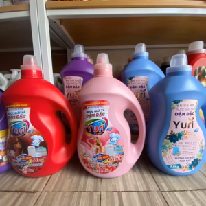 Nước Giặt Xả Đậm Đặc Yuri Hương Nước Hoa 6In1 Can 3,8Kg L044 - Lady'S Passion