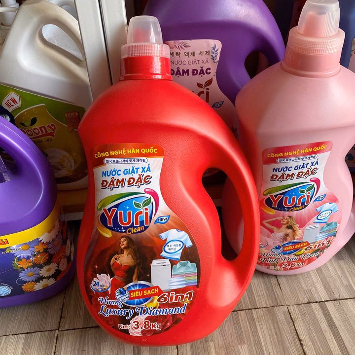 Nước Giặt Xả Đậm Đặc Yuri Hương Nước Hoa 6In1 Can 3,8Kg L044 - Lady'S Passion - Ảnh 3