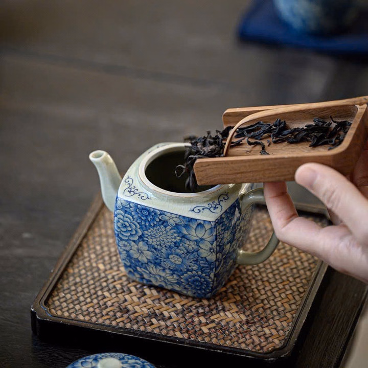 Bộ Ấm Chén Gốm Sứ Đức Hóa Cao Cấp, Họa Tiết Giả Cổ 9 Chi Tiết - Sương Mai - Ảnh 4