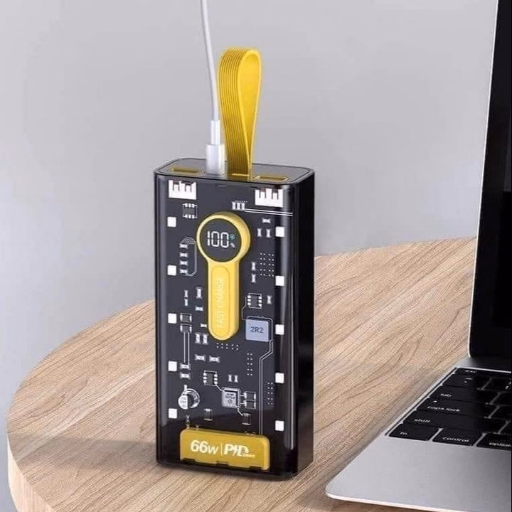 Dùng Sạc Dự Phòng Nhiều Chân Sạc - Ảnh 5