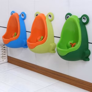 Bô Tiểu Được Thiết Kế Hình Ếch Xinh Dành Riêng Cho Các Bé Trai