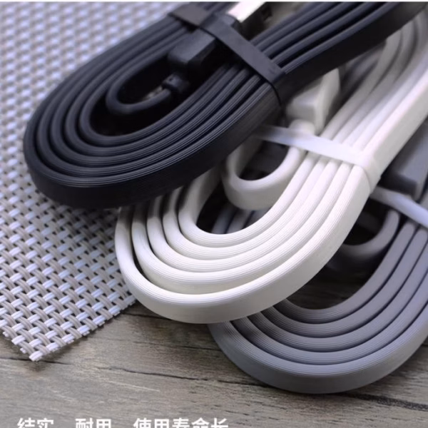 Cáp Sạc Nhanh 2.4A Lightning (Giao Màu Ngẫu Nhiên) - Remax - Ảnh 3