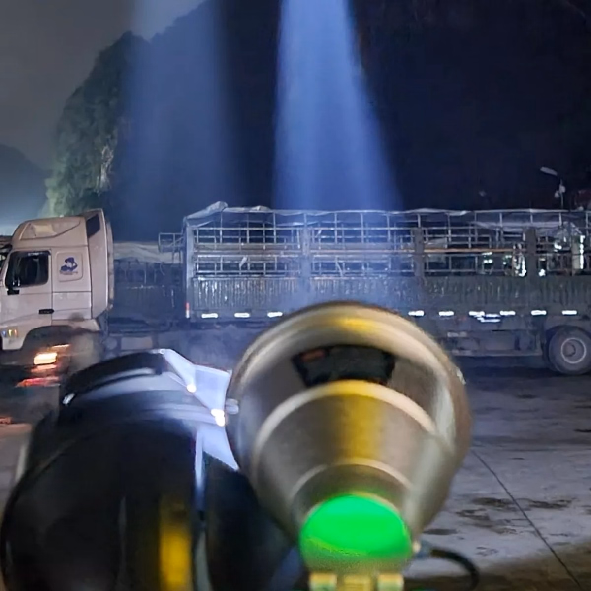 Đèn Pin Đội Đầu Siêu Sáng Bản Cao Cấp Nhất Xj-9158, Chiếu Xa1000M Chống Nước, Pin Trâu Sử Dụng 8 Đến10 Tiếng Gd040 - Lady'S Passion - Ảnh 6