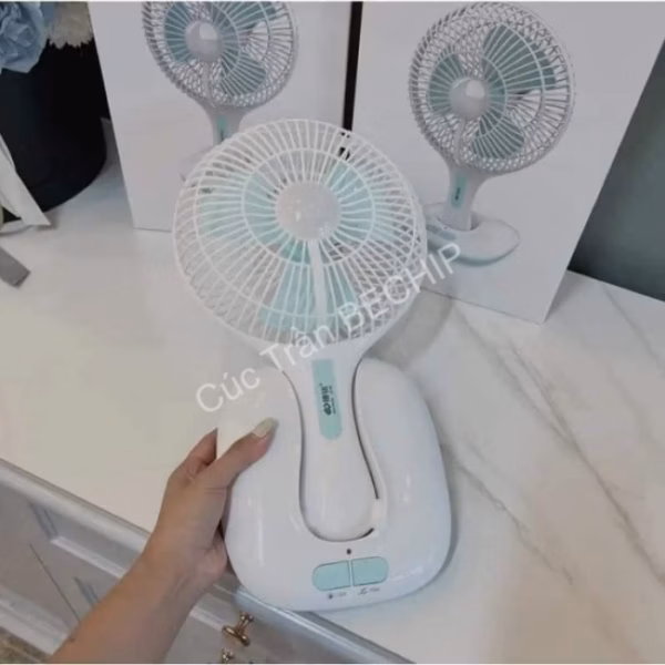 Quạt Tích Điện Ông Tây Kèm Đèn Led, Có Thể Gấp Gọn Ctb207 - Bechip - Ảnh 13