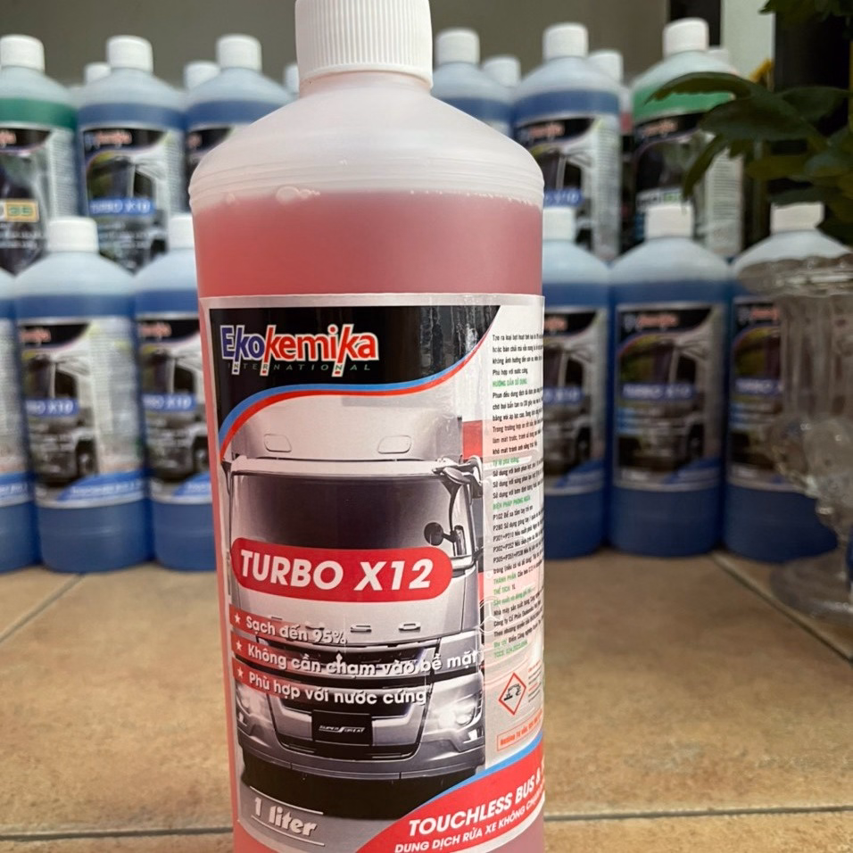 Dung Dịch Rửa Xe Không Chạm Ekokemika Turbo X12 Chuyên Cho Xe Tải, Xe Khách - 1L - Ảnh 2