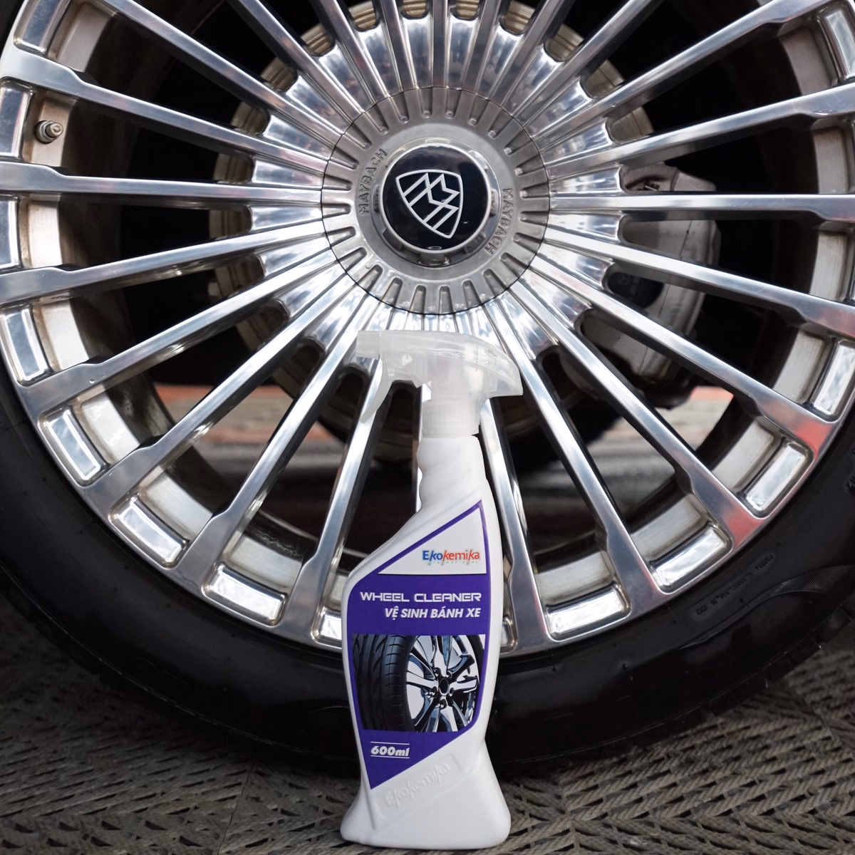 Dung Dịch Vệ Sinh Bánh Xe - Lốp Xe Wheel Cleaner 600Ml Thương Hiệu Ekokemika - Ảnh 3